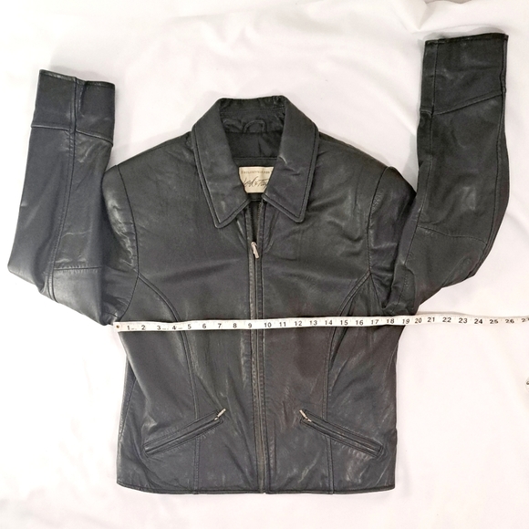 Lord and Taylor Womens Leather Jacket Black Moto Vintage Full Zip Pockets  10 - Picture 10 of 16